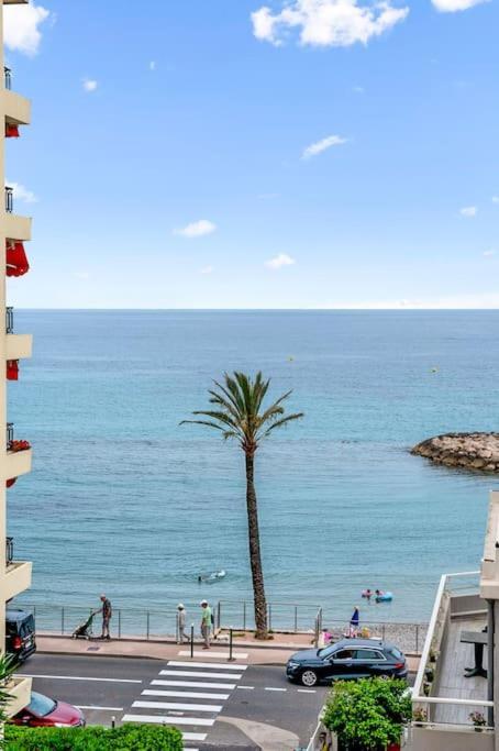 Riviera Prestige - Front De Mer - Terrasse - Parking Roquebrune-Cap-Martin Exterior photo